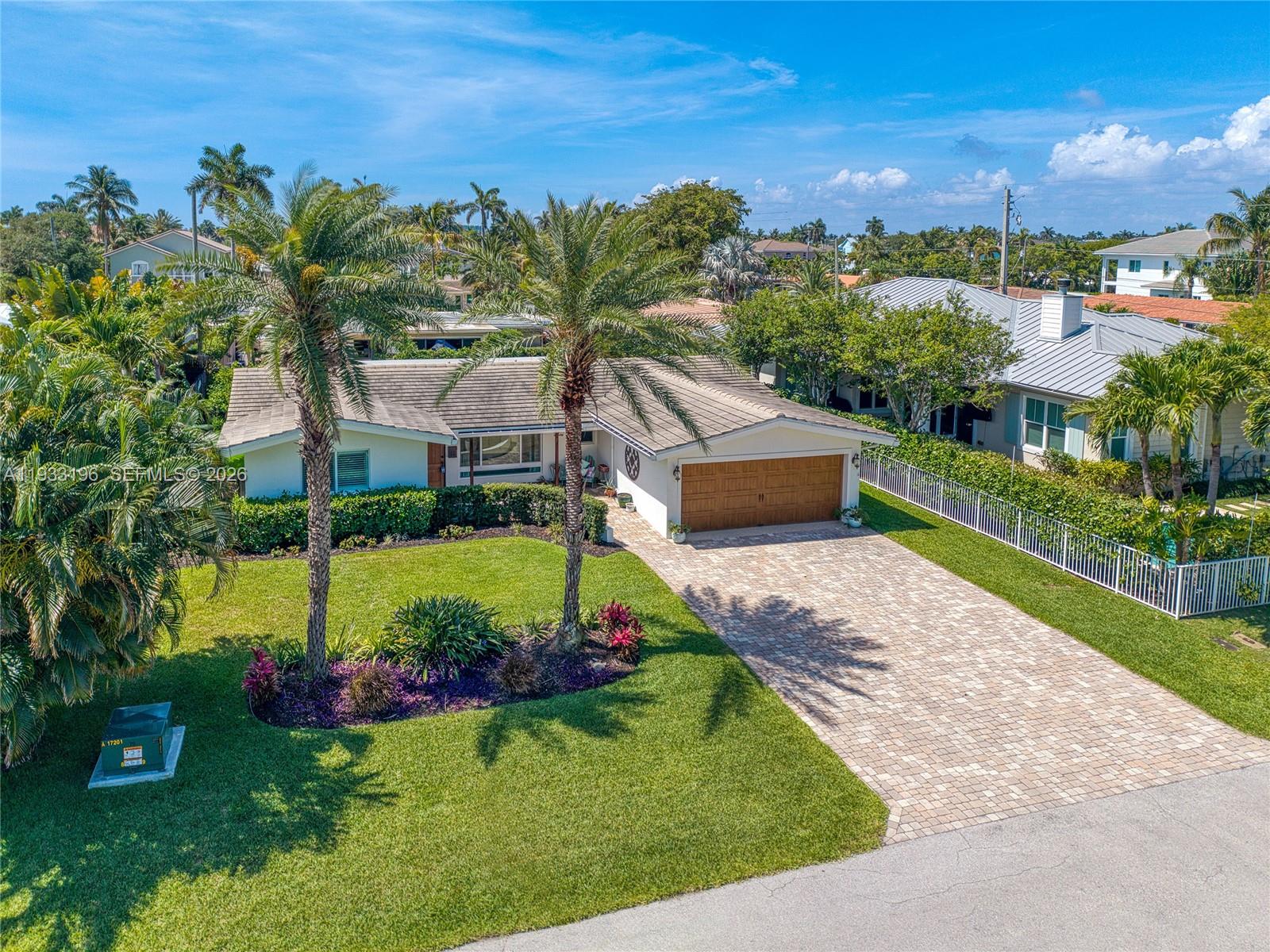 2832 Northeast 34th Street Lighthouse Point, FL 33064 - Photo 6 of 64