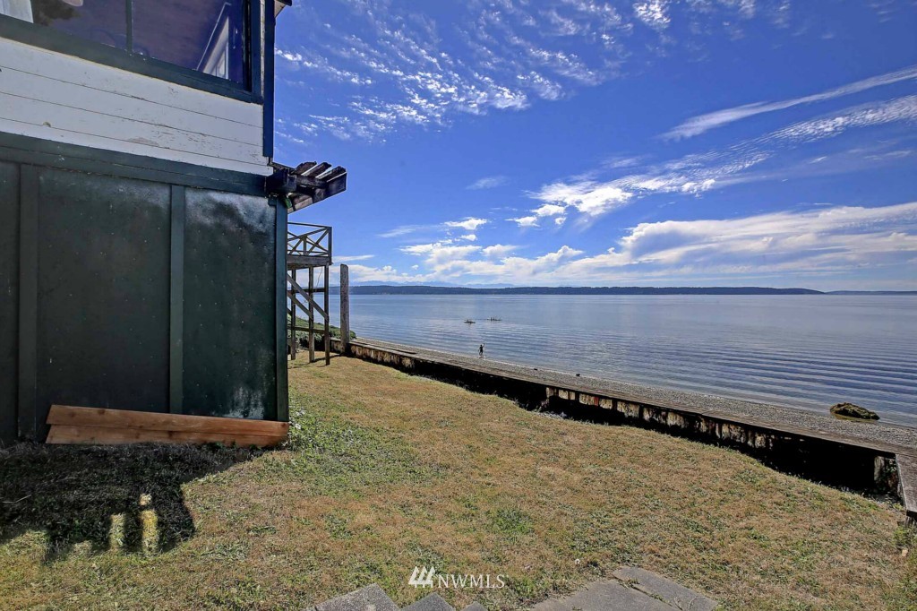 983 High Road Camano Island, WA 98282 - Photo 6 of 18 Gallery Image 6