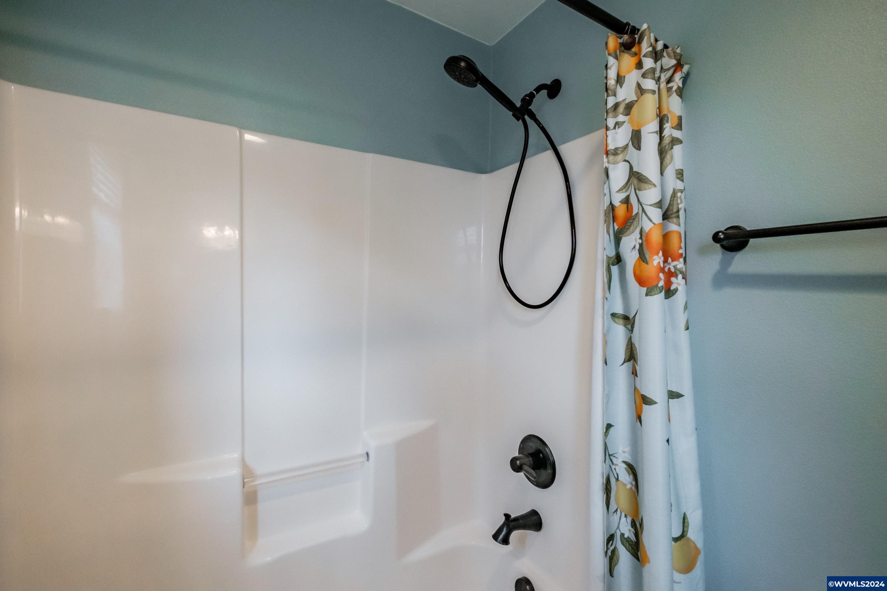 3087 Northwest Flame Tree Lane Albany, OR 97321 - Photo 29 of 39