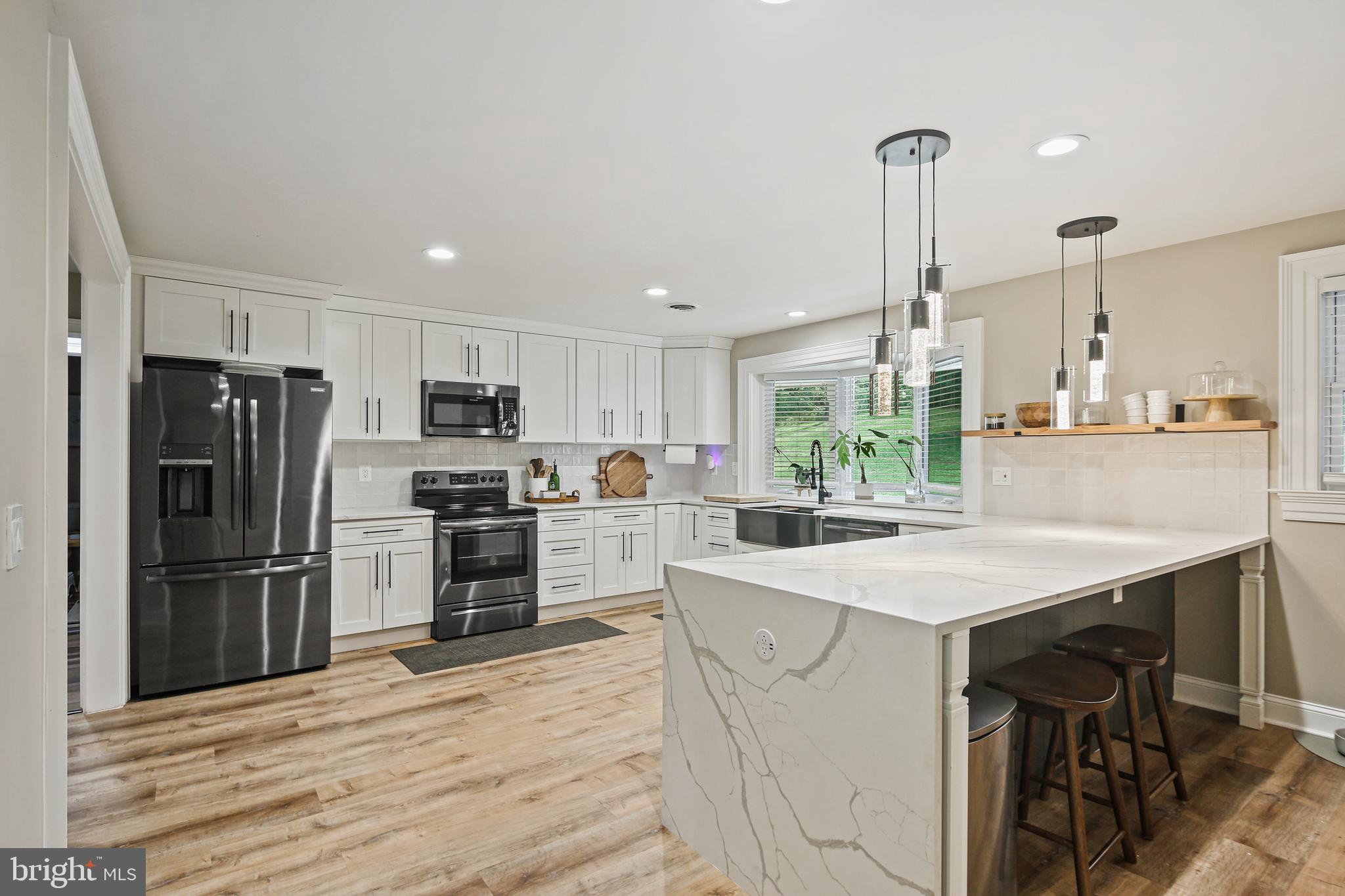 2552 Ridge Road Windsor Mill, MD 21244 - Photo 3 of 63