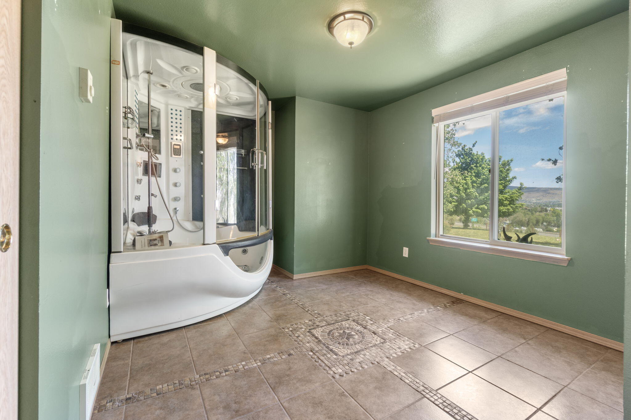 2630 Frontage Road Klamath Falls, OR 97601 - Photo 52 of 72