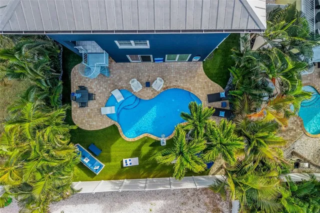 $2,995,000 | 159 Crescent Drive, Anna Maria, FL 34216