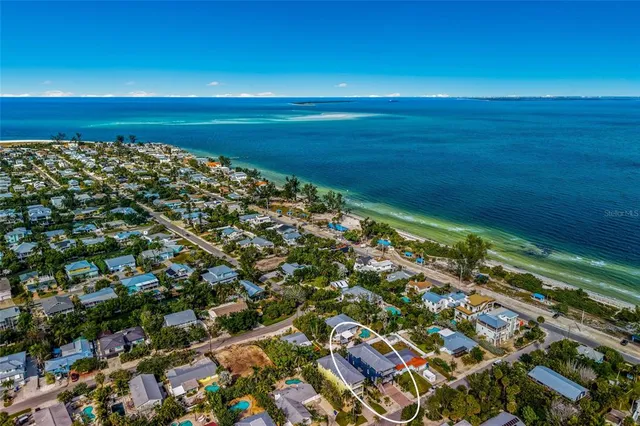$2,995,000 | 159 Crescent Drive, Anna Maria, FL 34216