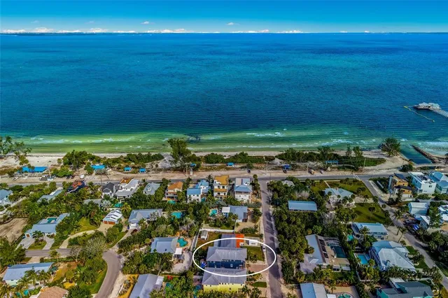$2,995,000 | 159 Crescent Drive, Anna Maria, FL 34216