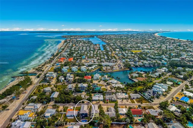 $2,995,000 | 159 Crescent Drive, Anna Maria, FL 34216