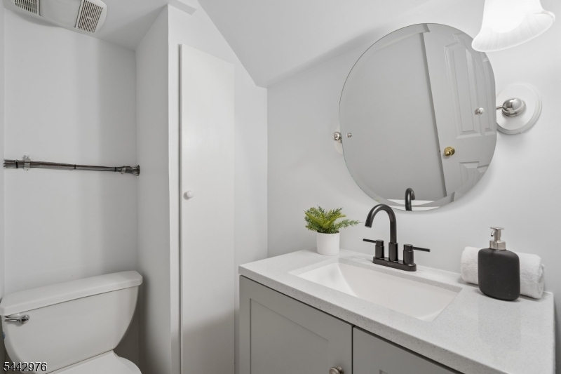 125 Stewart Road Short Hills, NJ 07078 - Photo 41 of 48