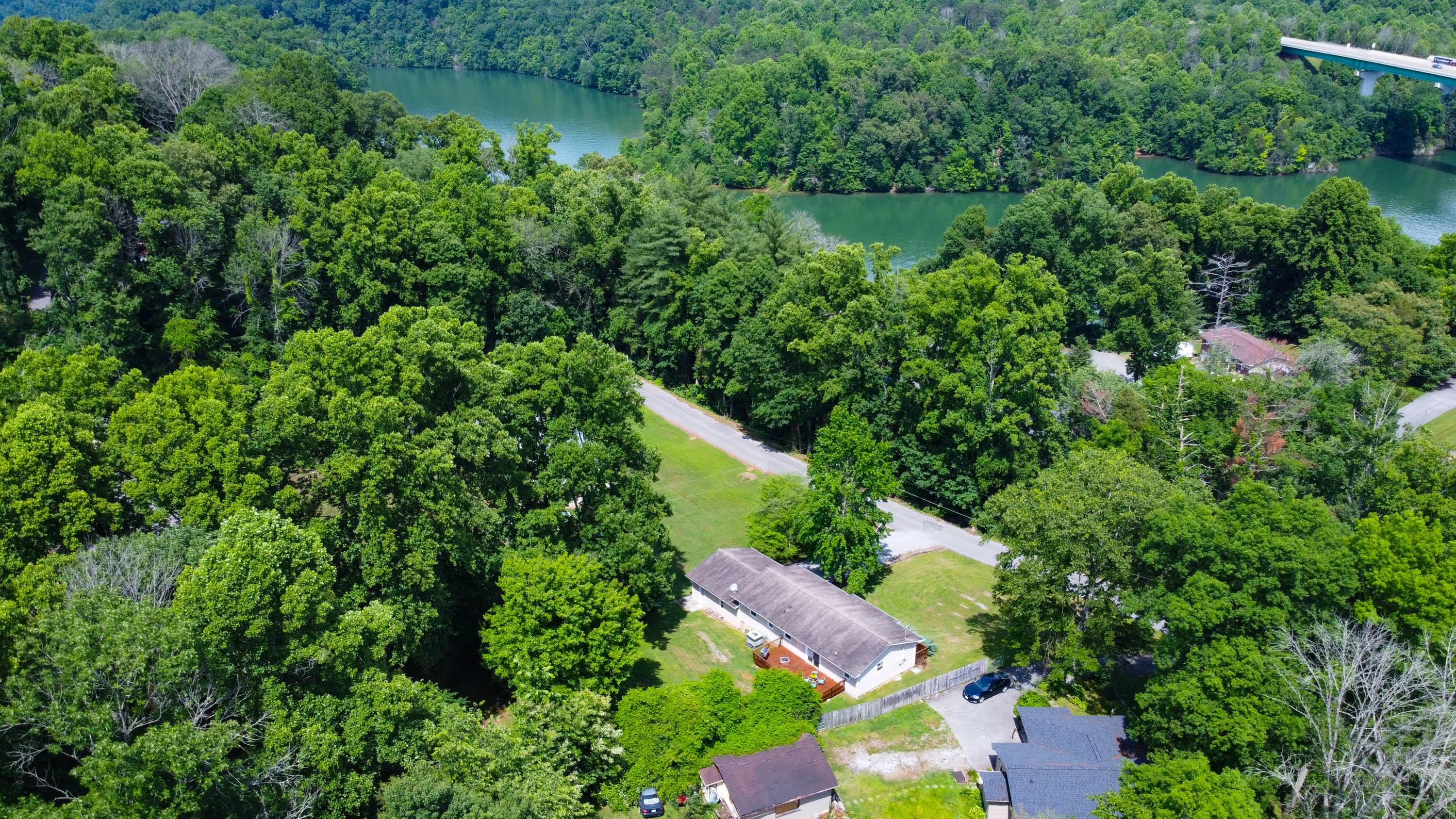 509 Evergreen Road Kingsport, TN 37663 - Photo 6 of 40 509 Evergreen Rd-5