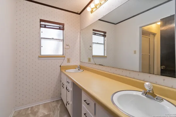 $2,100 | 2676 Woodcrest Drive, Canyon Lake, TX 78133