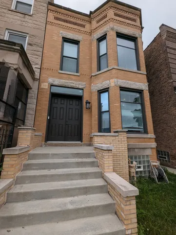 $2,950 | 6349 South Drexel Avenue, Unit 1, Chicago, IL 60637