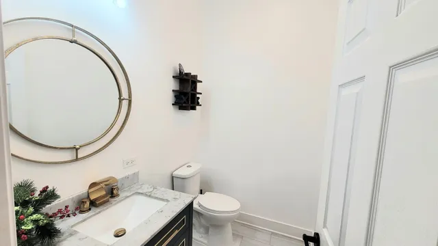 $2,950 | 6349 South Drexel Avenue, Unit 1, Chicago, IL 60637