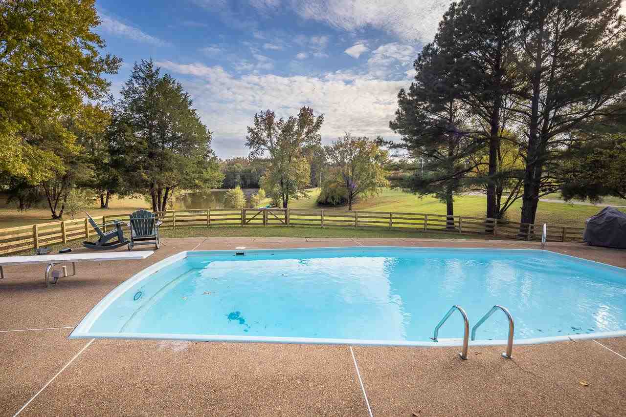 8461 Craven Road Bartlett, TN 38002 - Photo 21 of 25 In ground pool