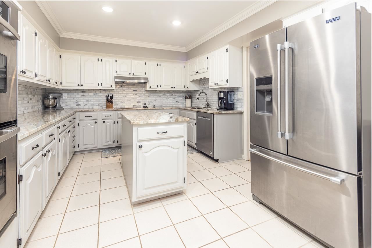 8461 Craven Road Bartlett, TN 38002 - Photo 7 of 25 Lots of counter and cabinet space