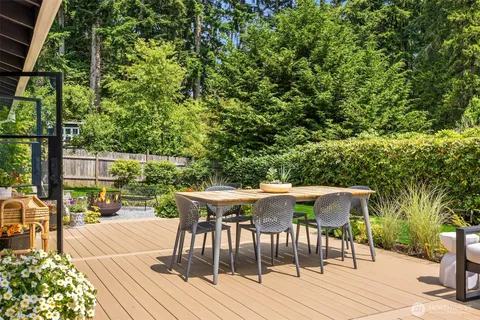 $948,000 | 10430 Northeast Cascade Street, Bainbridge Island, WA 98110