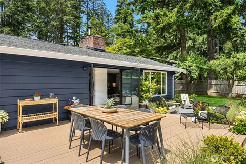 $948,000 | 10430 Northeast Cascade Street, Bainbridge Island, WA 98110