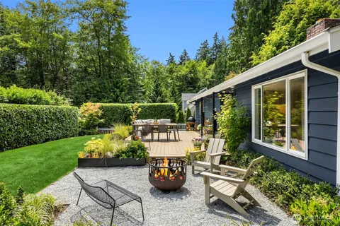 $948,000 | 10430 Northeast Cascade Street, Bainbridge Island, WA 98110