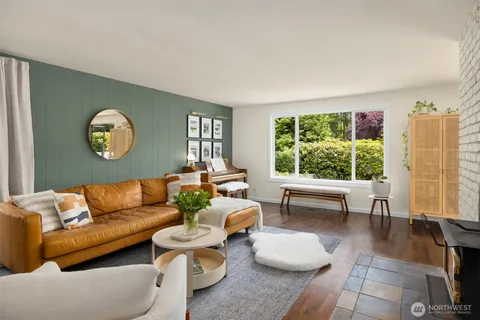 $948,000 | 10430 Northeast Cascade Street, Bainbridge Island, WA 98110