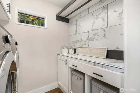 $948,000 | 10430 Northeast Cascade Street, Bainbridge Island, WA 98110