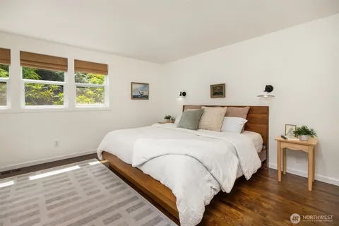 $948,000 | 10430 Northeast Cascade Street, Bainbridge Island, WA 98110