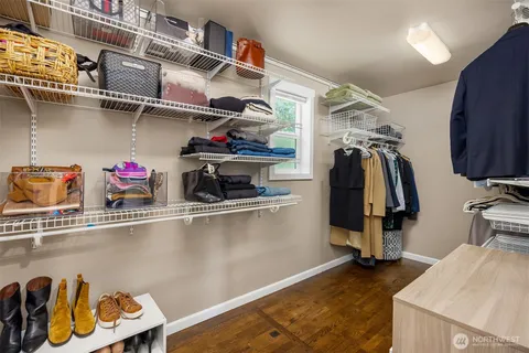 $948,000 | 10430 Northeast Cascade Street, Bainbridge Island, WA 98110
