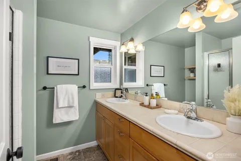 $948,000 | 10430 Northeast Cascade Street, Bainbridge Island, WA 98110
