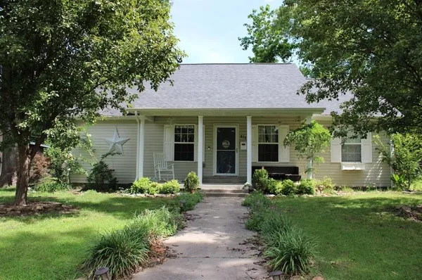 $210,000 | 416 West Martin Street, Pittsburg, KS 66762