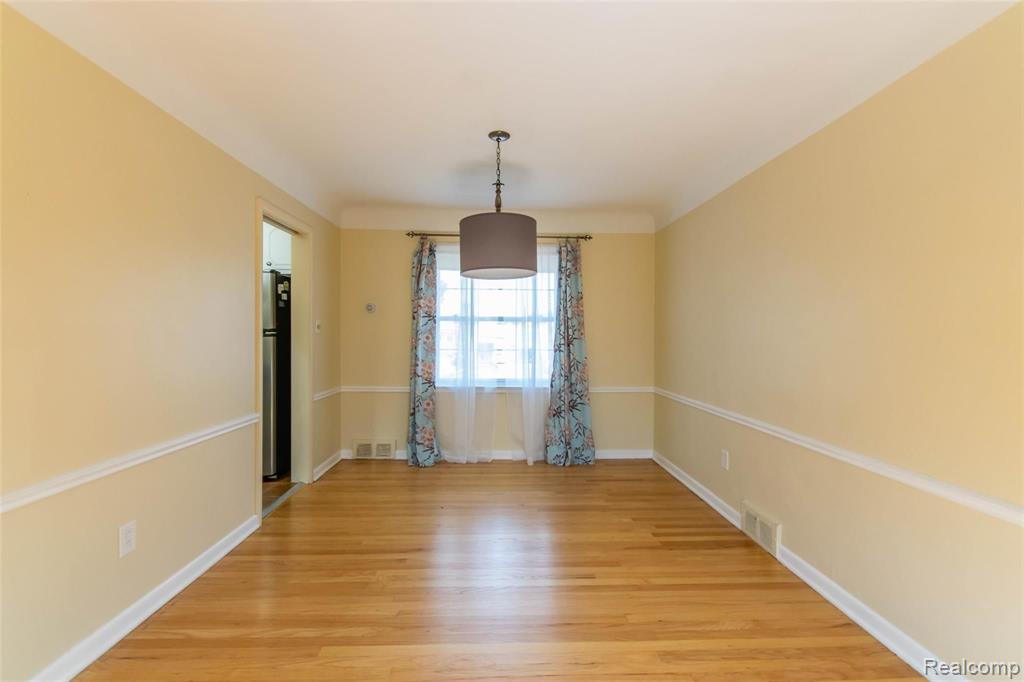 634 Cadieux Road Grosse Pointe, MI 48230 - Photo 10 of 34