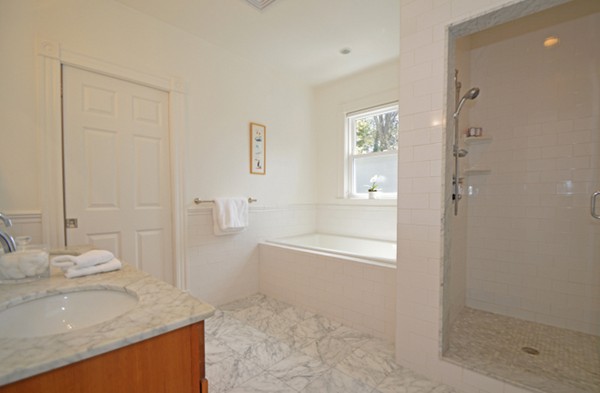 23 Gray Street, Unit B Cambridge, MA 02138 - Photo 12 of 19