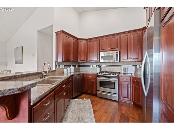 $425,000 | 810 North Main Street, Pendleton, OR 97801