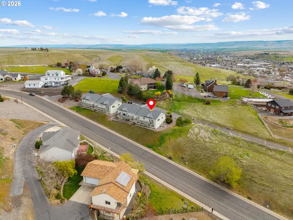 $425,000 | 810 North Main Street, Pendleton, OR 97801