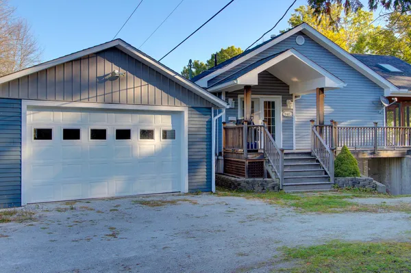 $649,900 | 241 Access Road, Isle La Motte, VT 05463