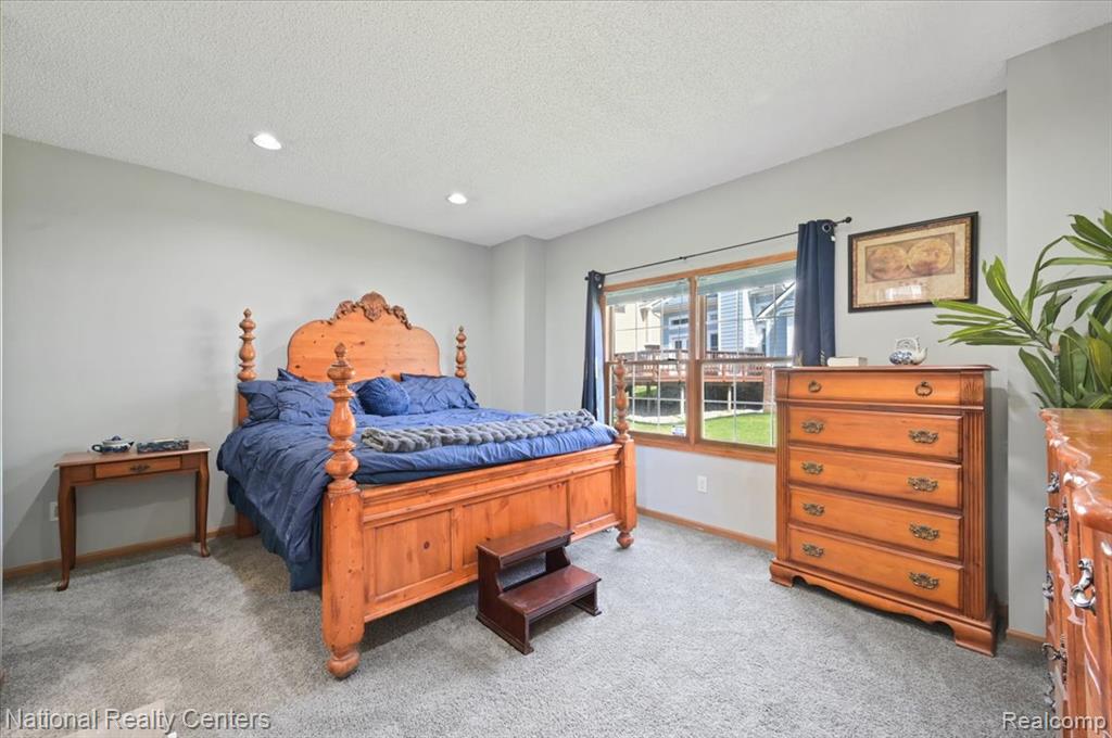 31055 Seneca Lane Novi, MI 48377 - Photo 24 of 36