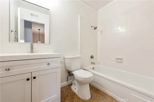 $4,850 | 6 Carlina, Irvine, CA 92620