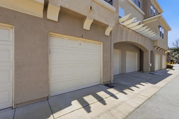 $459,900 | 900 Moon Circle, Unit 932, Folsom, CA 95630