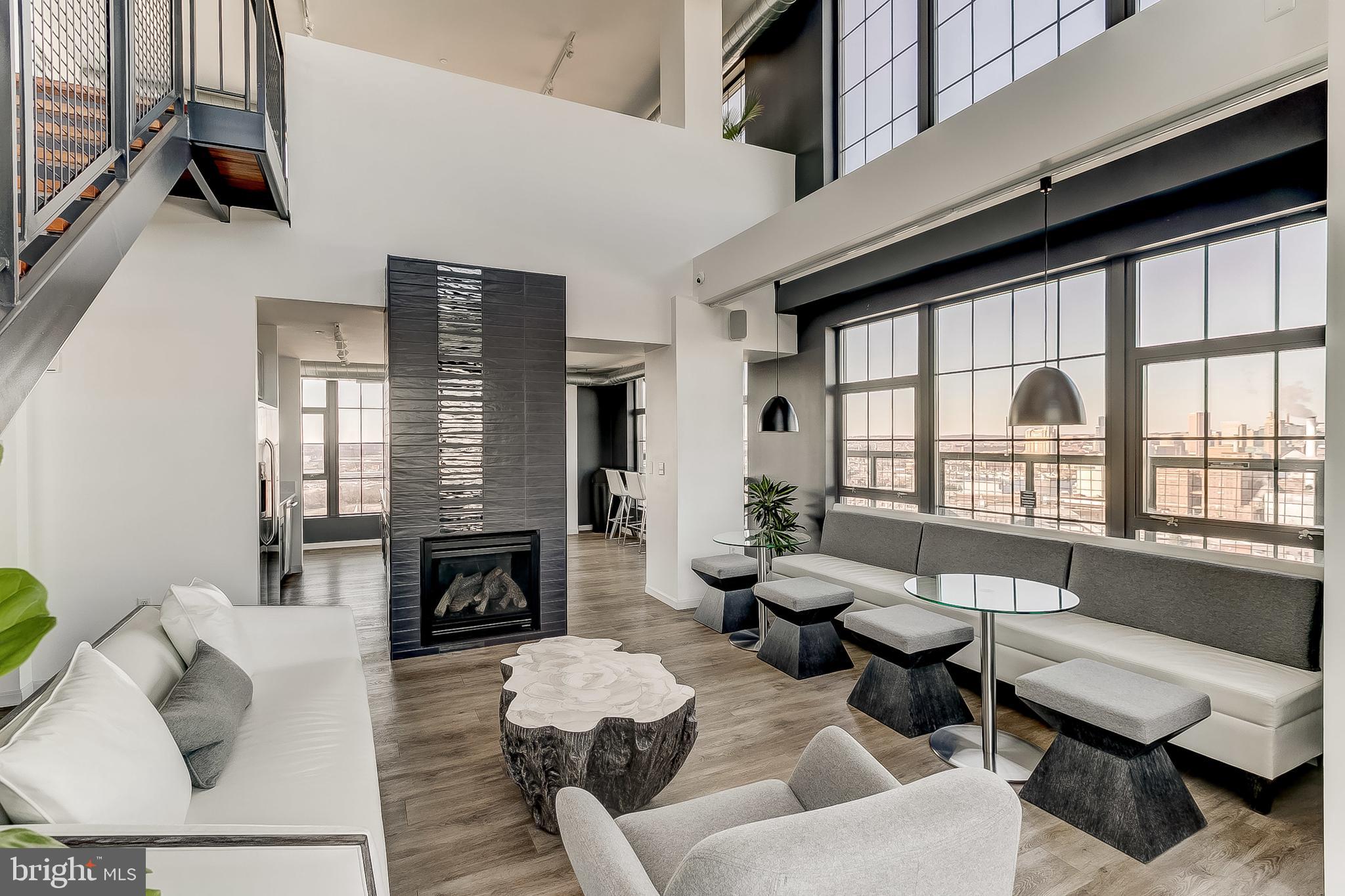 1200 Steuart Street, Unit 912 Baltimore, MD 21230 - Photo 31 of 45 Silo Point: Sky Lounge