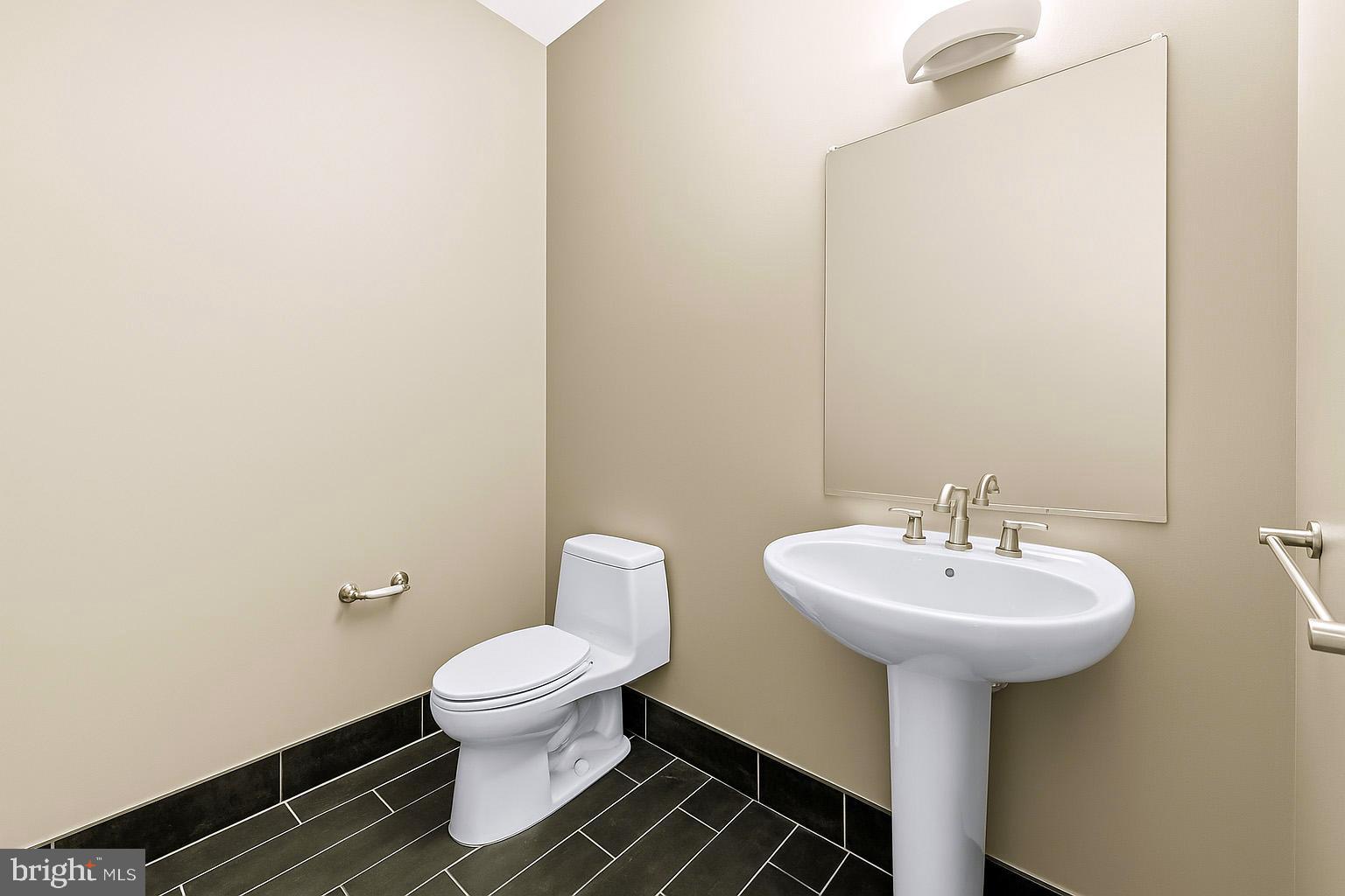 1200 Steuart Street, Unit 912 Baltimore, MD 21230 - Photo 8 of 45 Powder Room