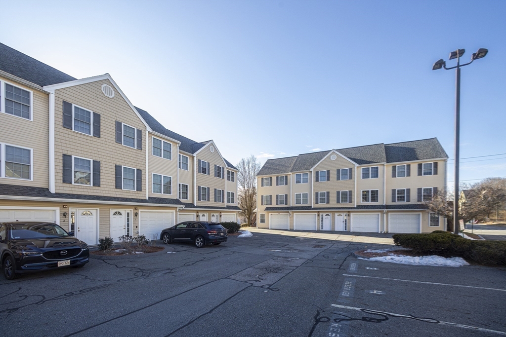 417 Hildreth Street, Unit 2 Lowell, MA 01850 - Photo 27 of 27