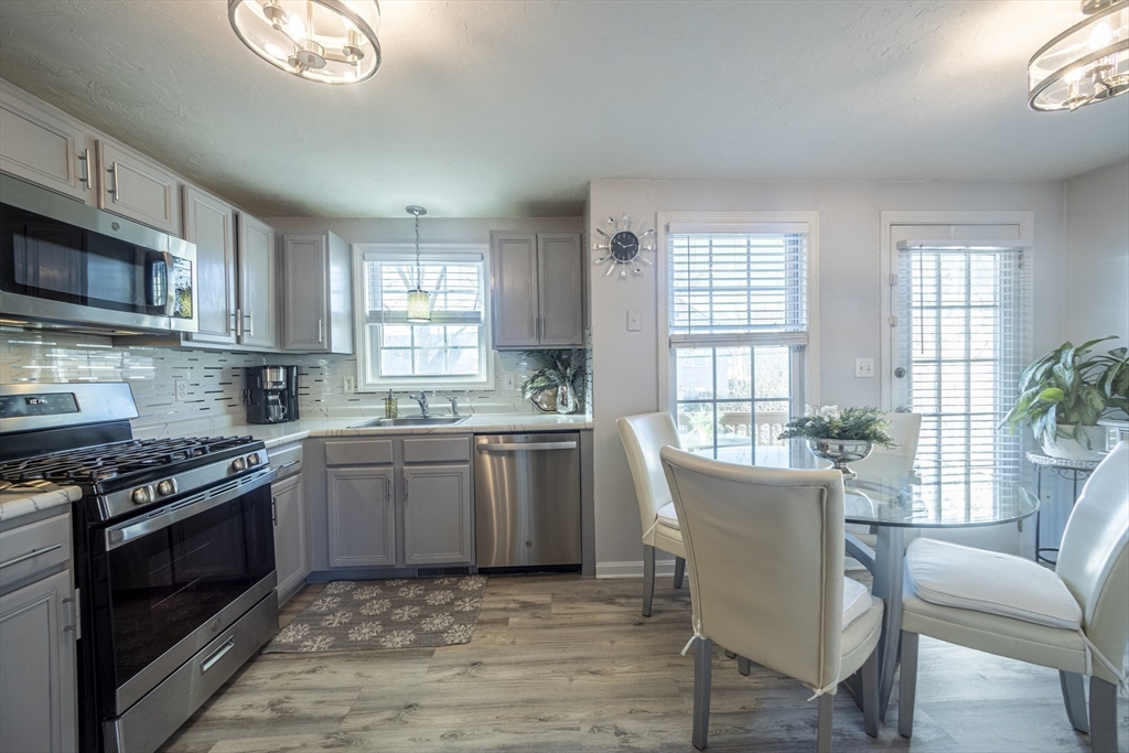 417 Hildreth Street, Unit 2 Lowell, MA 01850 - Photo 6 of 27