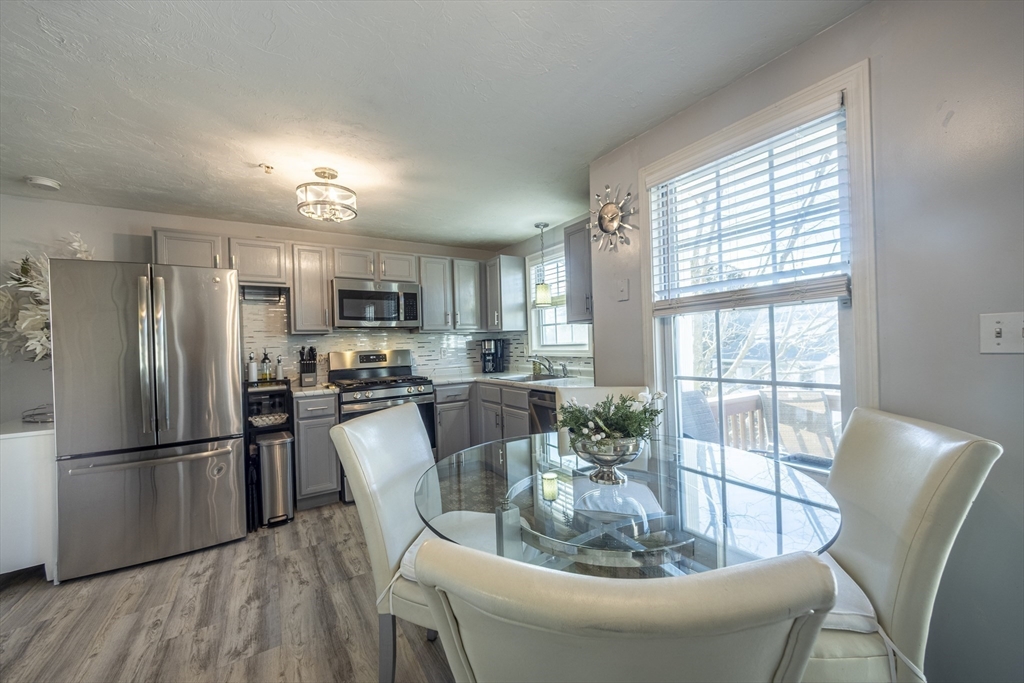 417 Hildreth Street, Unit 2 Lowell, MA 01850 - Photo 7 of 27