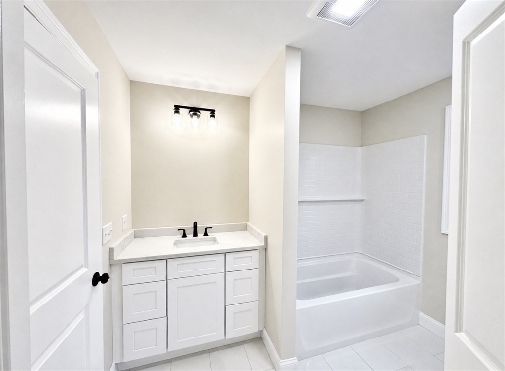 247 Braley Hill Road Rochester, MA 02770 - Photo 11 of 13