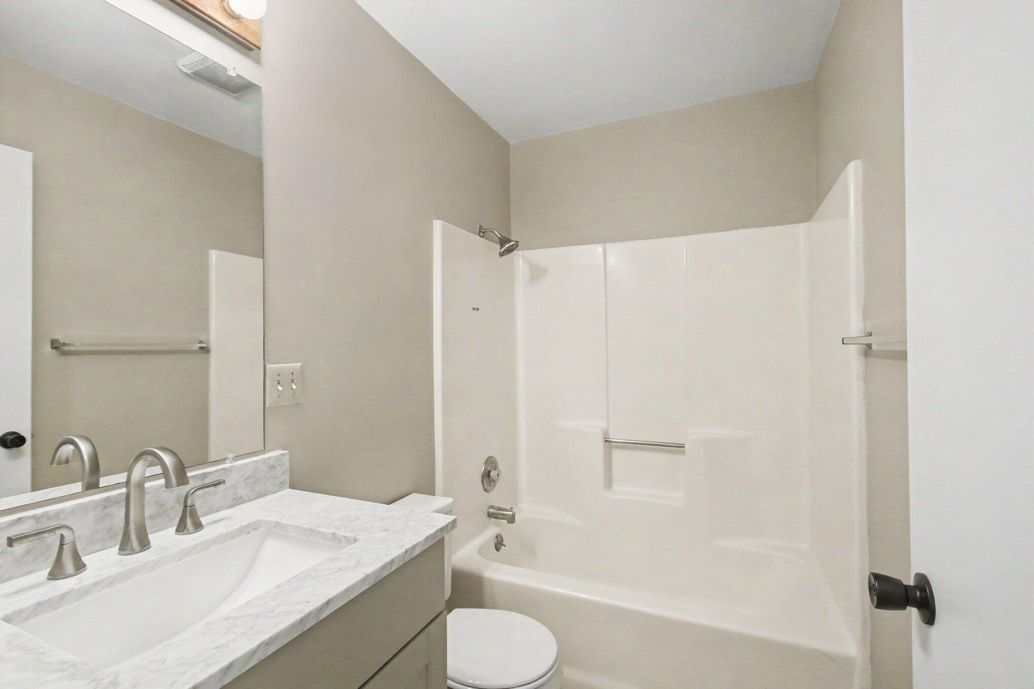 16229 Taft Road Spring Lake, MI 49456 - Photo 29 of 34 029_file_2087