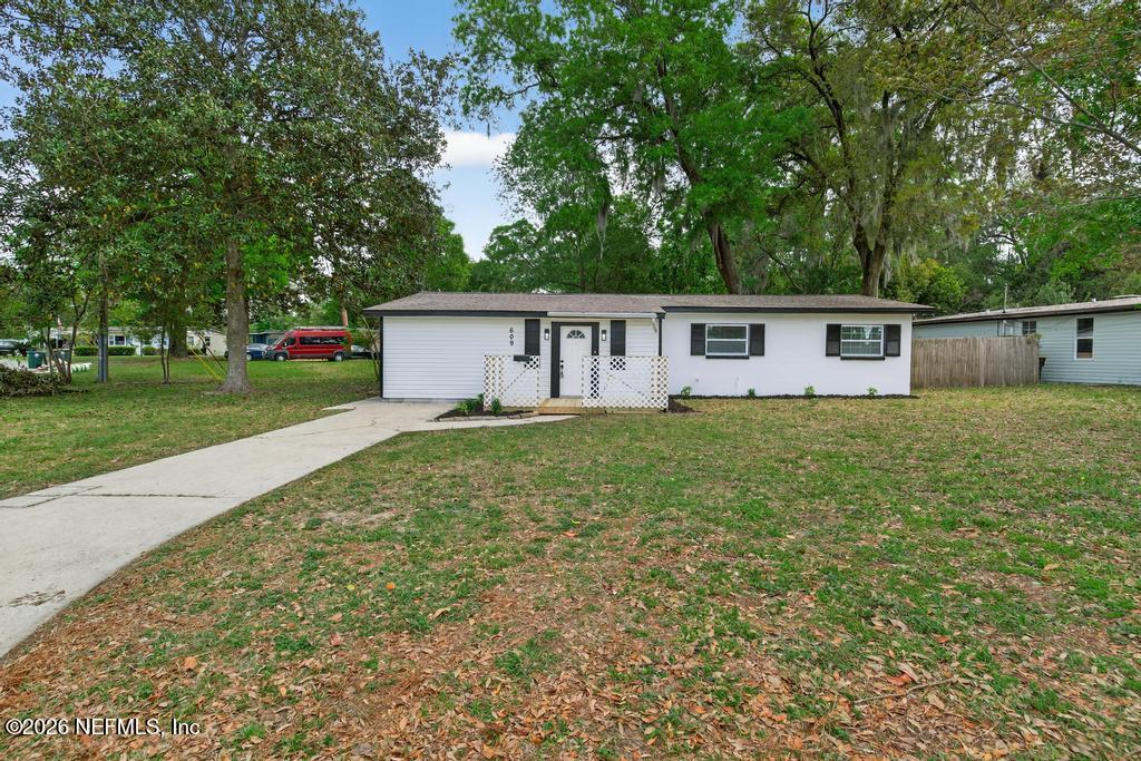 609 Wren Road Jacksonville, FL 32216 - Photo 3 of 31 609 Wren Rd-4