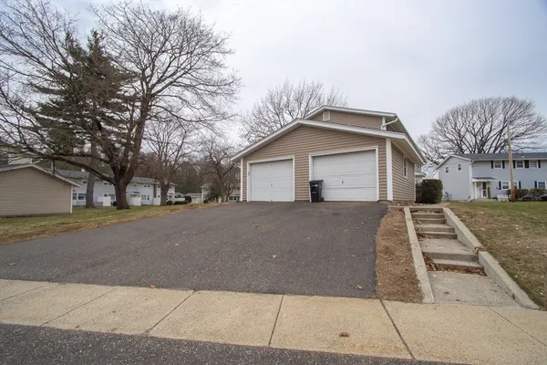 $239,900 | 72 Honeysuckle Drive, Unit 72, Chicopee, MA 01022