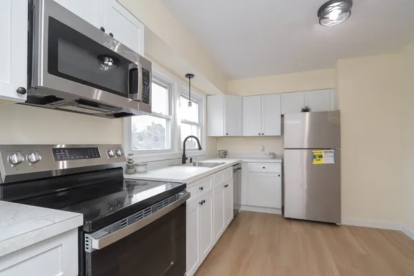$239,900 | 72 Honeysuckle Drive, Unit 72, Chicopee, MA 01022