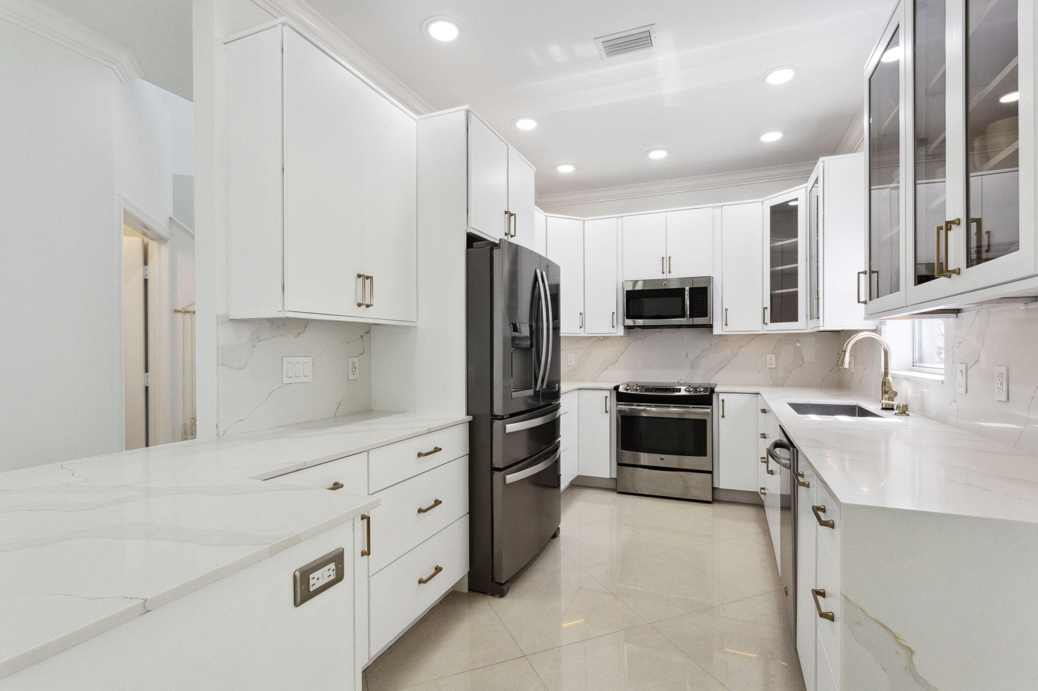 6692 Northwest 25th Way Boca Raton, FL 33496 - Photo 21 of 46 35-web-or-mls-0E2A8133