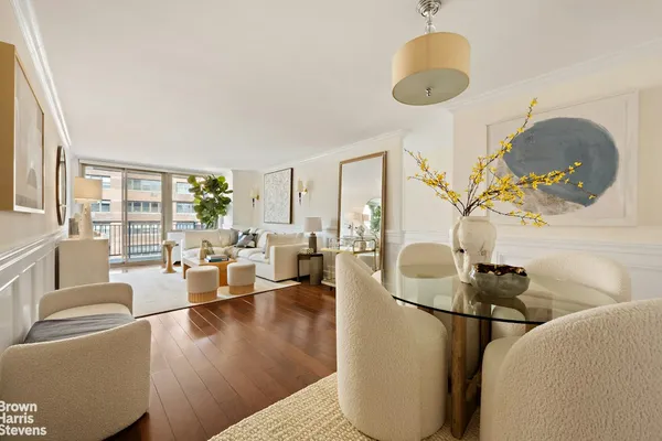 $1,695,000 | 301 East 79th Street, Unit 16B | Upper East Side