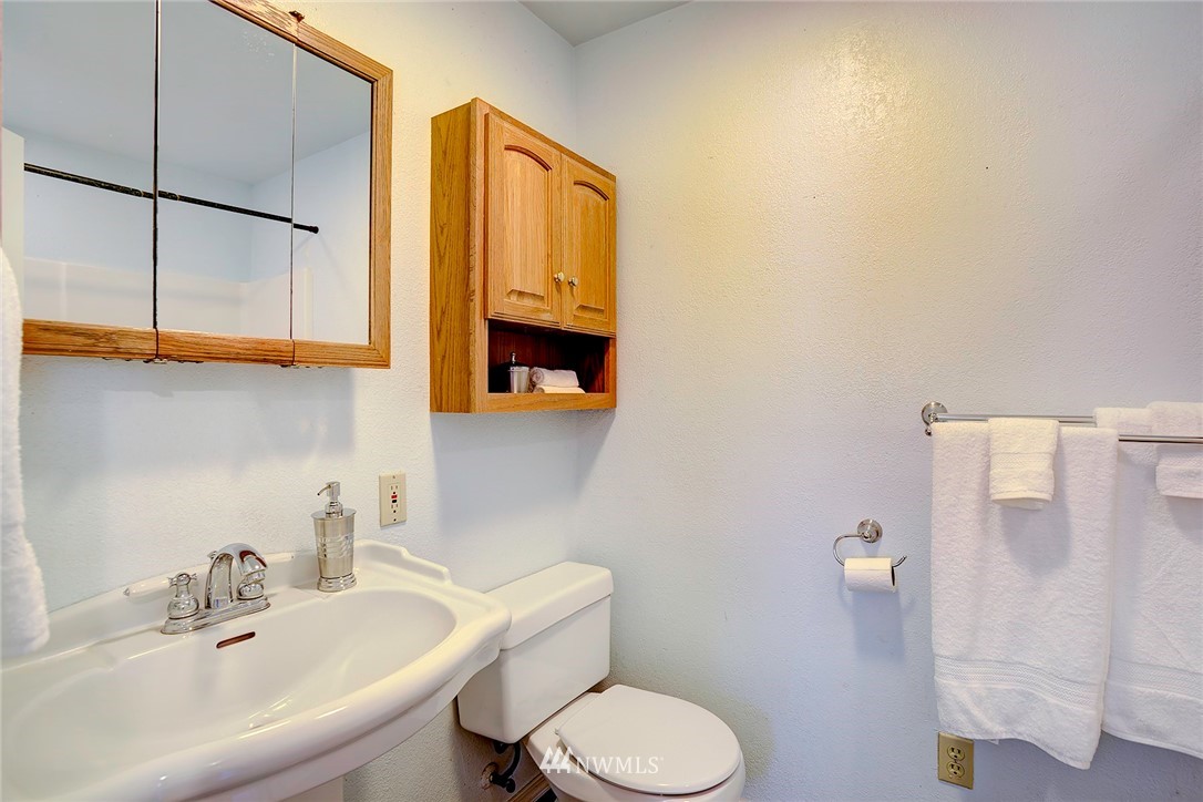 4400 Northeast 19th Street Renton, WA 98059 - Photo 17 of 20