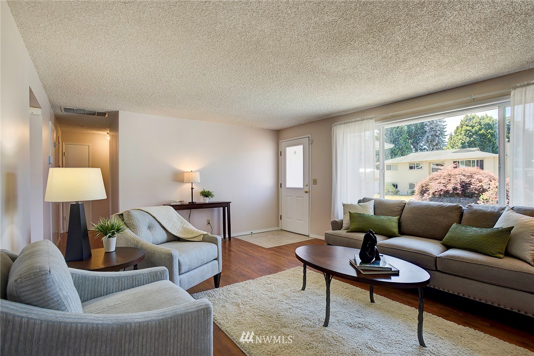4400 Northeast 19th Street Renton, WA 98059 - Photo 5 of 20