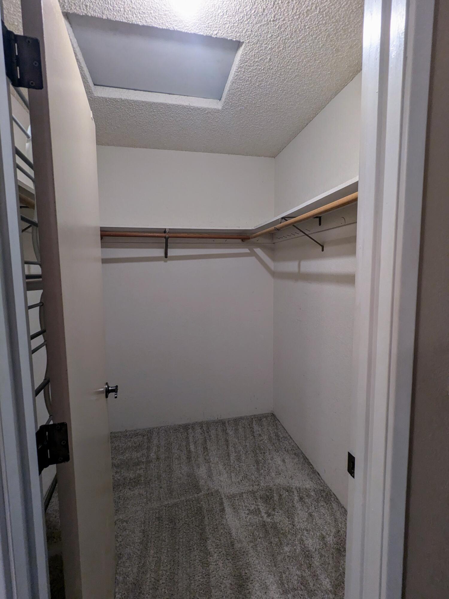 1974 Bechelli Lane Redding, CA 96002 - Photo 40 of 49 a view of small space