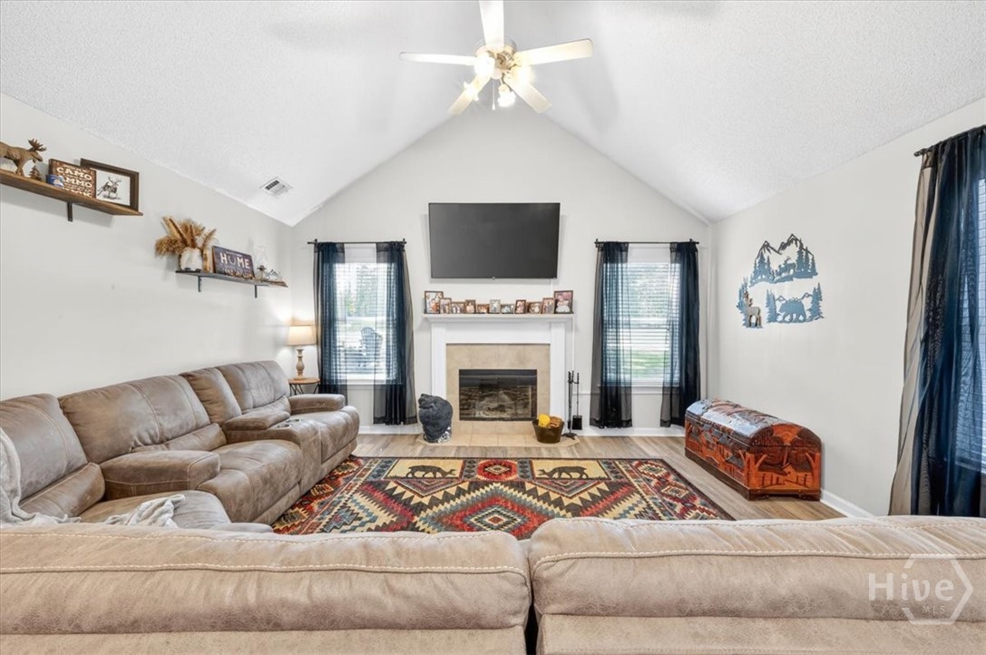 406 Roberts Way Rincon, GA 31326 - Photo 19 of 60 Family Room