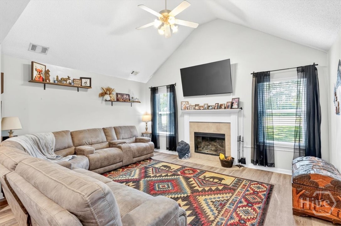 406 Roberts Way Rincon, GA 31326 - Photo 20 of 60 Family Room